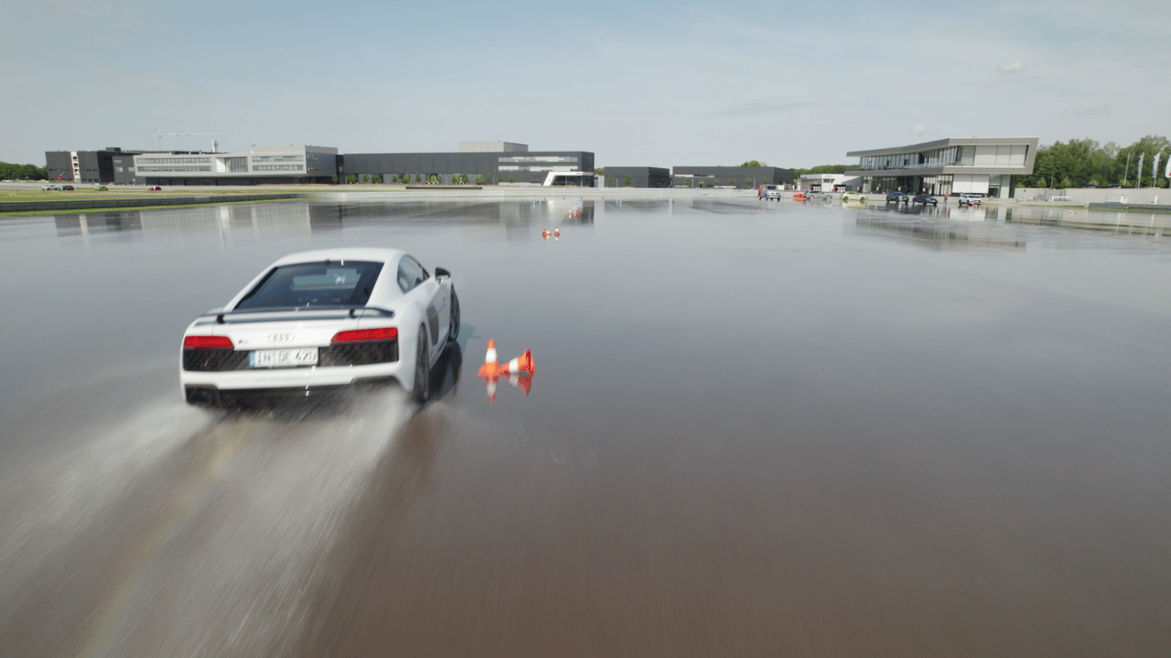 mecom-audi-eventfilm-twin-cup-q-13